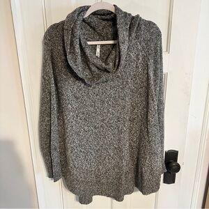 Leo and Nicole / Heathered Gray Cowl Neck Sweater